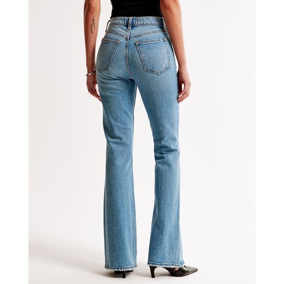 Abercrombie & Fitch The Vintage Flare High Rise Short Jeans - Picture 12 of 14
